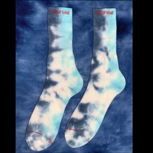 Supreme tie dye socks